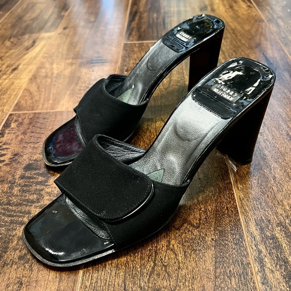 VINTAGE 90’s STUART WEITZMAN Black Mules